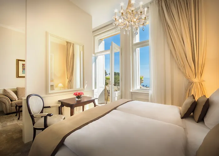 Amalia - By Liburnia & (adults Only) 4* أوباتيا